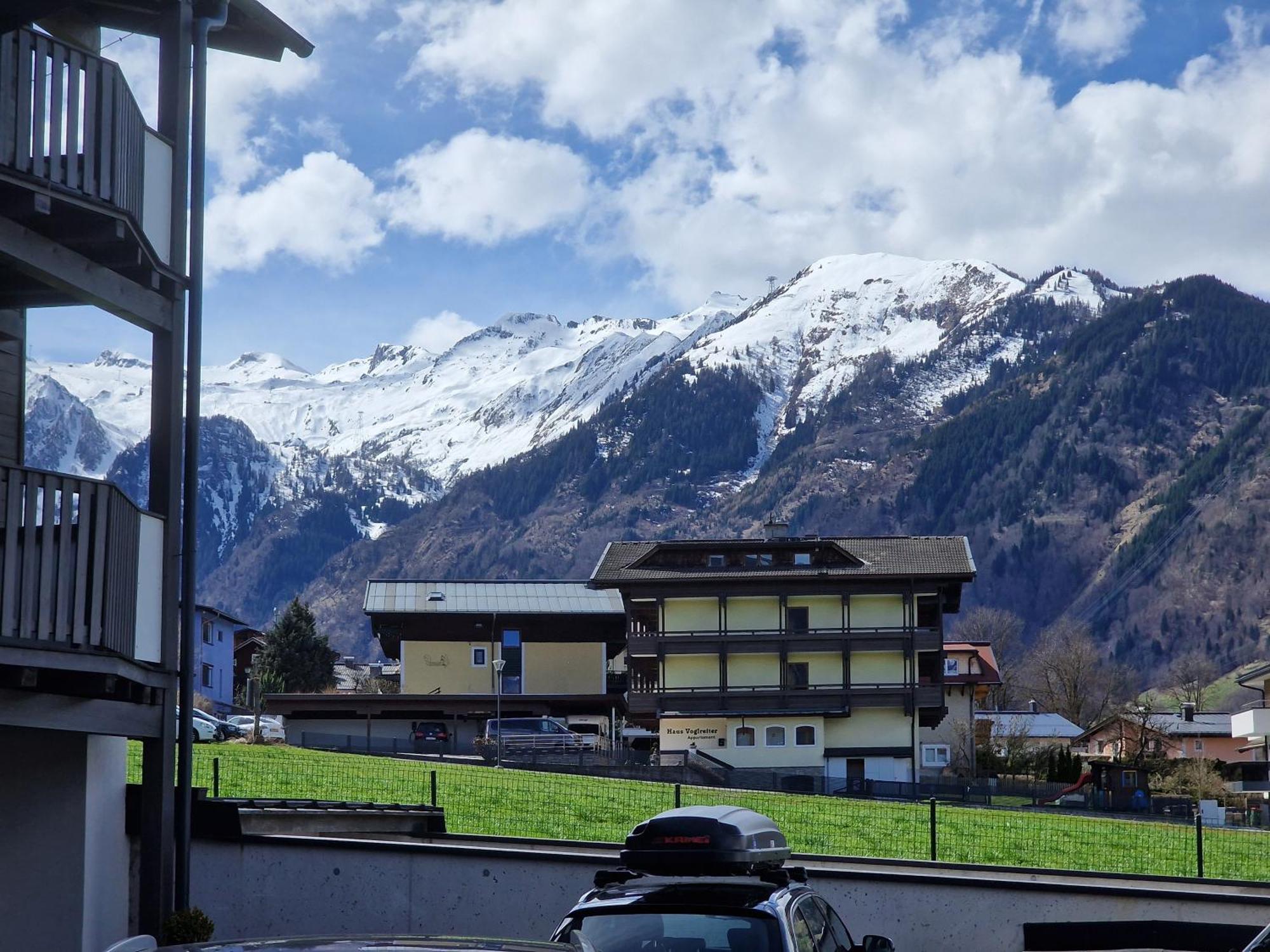 Adler Kaprun, Golf 'N' Ski And Mountain Biking. Exterior photo